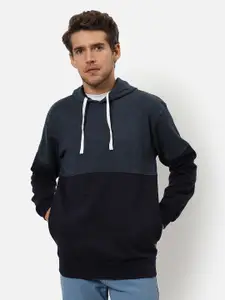 Campus Sutra Men Blue Colourblocked Hooded Sweatshirt