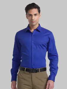 Raymond Men Blue Solid Pure Cotton Formal Shirt