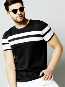 AUSK Men Black & White Colourblocked T-shirt