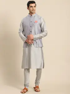 KISAH Men Grey Kurta with Churidar & Nehru Jacket