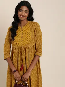 Taavi Women Bagru Pure Cotton Checked Kurta