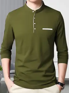 AUSK Men Green Mandarin Collar Roll-Up Sleeves T-shirt