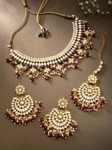 Peora Gold-Plated Maroon Kundan Studded Choker Necklace Jewellery Set with Maang Tikka