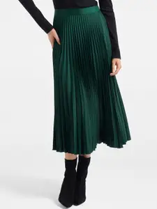 Forever New Women Green A-Line Accordion Pleated Midi Skirt
