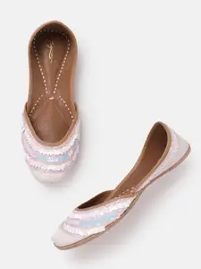 Sangria Women Embellished Handcrafted Mojaris