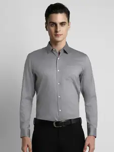 Peter England Men Grey Cotton Slim Fit Formal Shirt