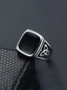 Yellow Chimes Men Silver-Toned Black Stone-Studded Square Finger Ring