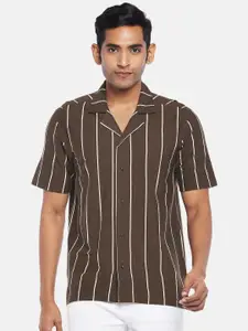 People Men Brown Slim Fit Striped Casual Shirt