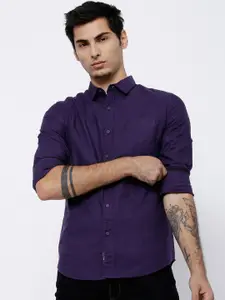 LOCOMOTIVE Men Purple Slim Fit Solid Casual Shirt