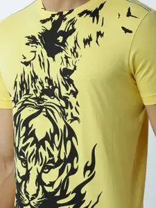 Huetrap Men Yellow Printed Round Neck T-shirt