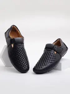 Big Fox Men Black Shoe-Style Sandals