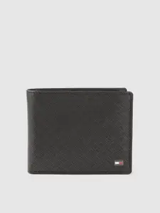 Tommy Hilfiger Men Black Geometric Printed Leather Two Fold Wallet