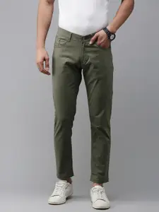 SPYKAR Men Flat Front Solid Mid Rise Regular Trousers