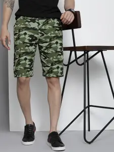 The Indian Garage Co Men Green Camouflage Printed Slim Fit Denim Shorts
