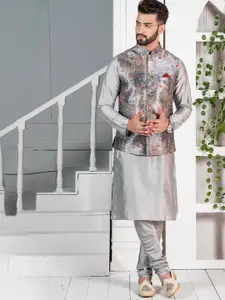 KISAH Men Grey Paisley Kurta with Churidar