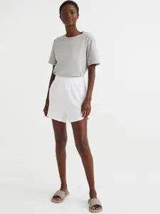 H&M Women White Linen-Blend Shorts