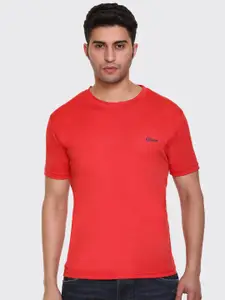 Obaan Men Red Solid Round Neck Short Sleeves T-shirt
