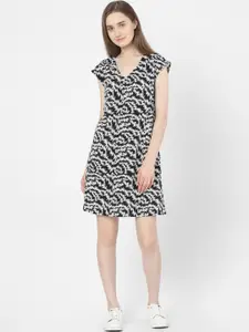 Vero Moda Black & White Printed A-Line Dress