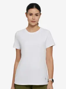 Amante Women White Applique T-shirt