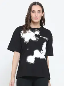 EVERDION Women Black & White Printed Drop-Shoulder Sleeves Bio Finish Oversized T-shirt