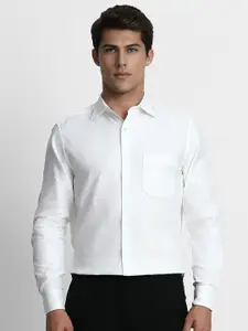 Louis Philippe Men White Slim Fit Pure Cotton Formal Shirt
