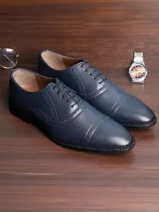 LOUIS STITCH 
Men Textured Formal Lace Up Oxford Shoes