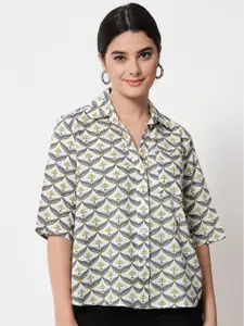 Orchid Hues White Geometric Print Shirt Style Top
