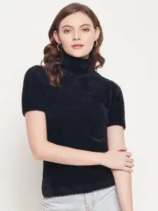 98 Degree North Women Black Pullover