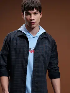 HIGHLANDER Men Navy & Brown Slim Fit Checked Casual Shirt