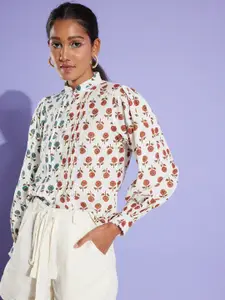 Stylecast X Hersheinbox Women White Printed Shirt with Solid Shorts