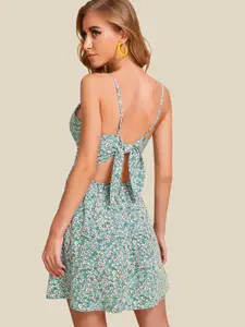 AAHWAN Women Green & White Floral Printed Dress