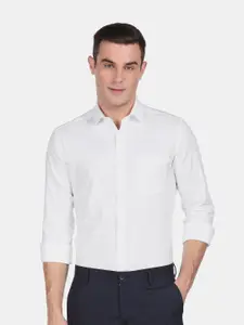 Arrow Men White Slim Fit Striped Formal Shirt