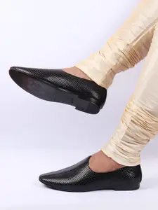 FAUSTO Men Textured Mojaris