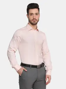 Blackberrys Men Pink Slim Fit Solid Long Sleeve Cotton Formal Shirt
