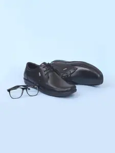 Zoom Shoes Men Black Textured Leather Formal Derbys