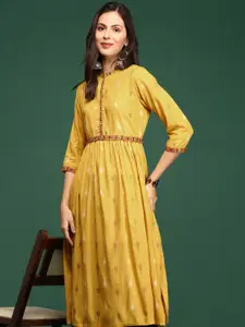 SHOWOFF Women Mustard Yellow Embroidered Thread Work Kurta