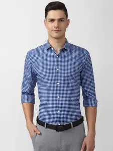 Peter England Perform Athletic Fit Gingham Checks Casual Shirt
