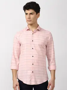Peter England Perform Men Pink Athletic Fit Checked Casual Shirt