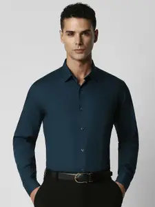 V Dot Men Green Slim Fit Casual Shirt