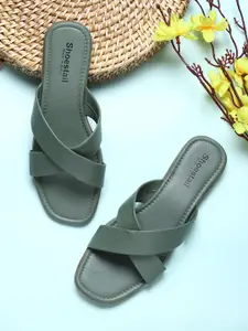 Shoestail Women Green Open Toe Flats