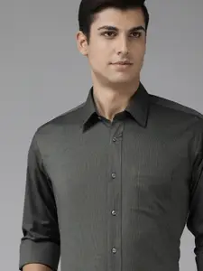Van Heusen Men Grey Solid Pure Cotton Formal Shirt