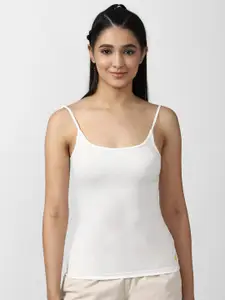 FOREVER 21 Woman White Solid Camisole