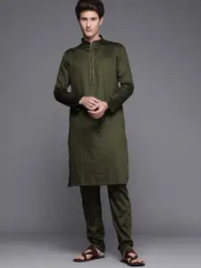 Manyavar Men Olive Green Solid Kurta with Churidar