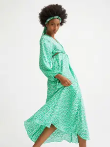 H&M Woman Green Balloon-sleeved cut-out crepe dress