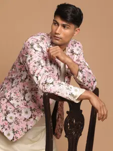 VASTRAMAY Men Cream-Coloured Kurta With Pyjamas & With Floral Printed Blazer