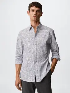MANGO MAN White & Blue Slim Fit Cotton Printed Casual Shirt