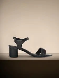 Van Heusen Woman Black Solid Block Heels