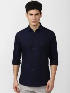 V Dot Men Slim Fit Printed Casual Shirt