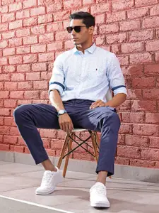 Louis Philippe Jeans Men White & Blue Super Slim Fit Printed Casual Shirt