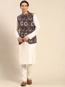 KISAH Men Cream-Coloured Solid Kurta with Churidar & Nehru Jacket